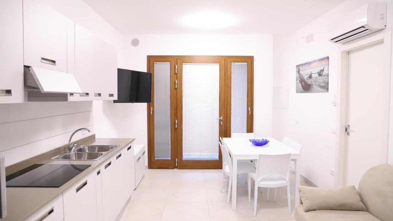 Condominio Diana Est- Gemini Бибионе Экстерьер фото